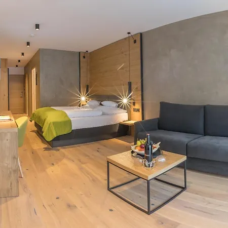 Kosis Sports Lifestyle 4* Fuegen