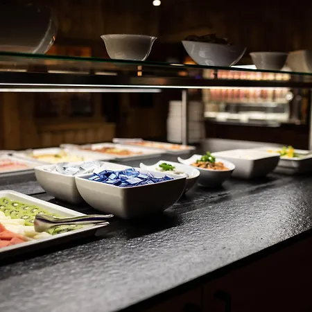 Kosis Sports Lifestyle Hotel 4*