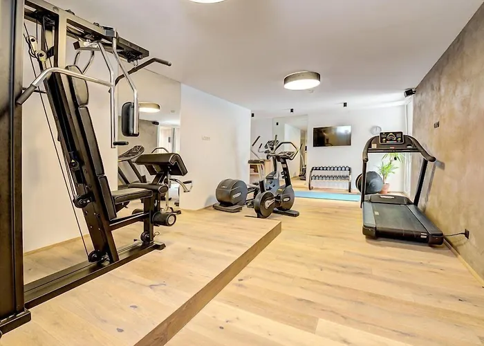 Kosis Sports Lifestyle 4* פוגן