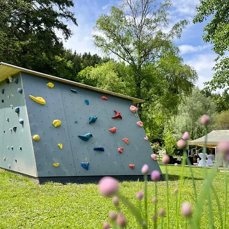 ホテル Kosis Sports Lifestyle 4*