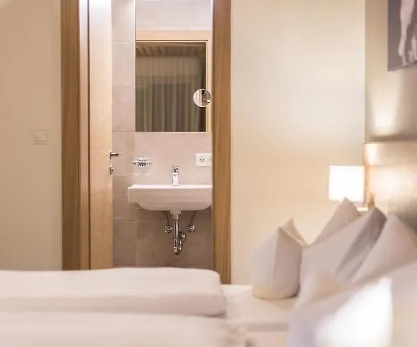 Kosis Sports Lifestyle Готель 4*