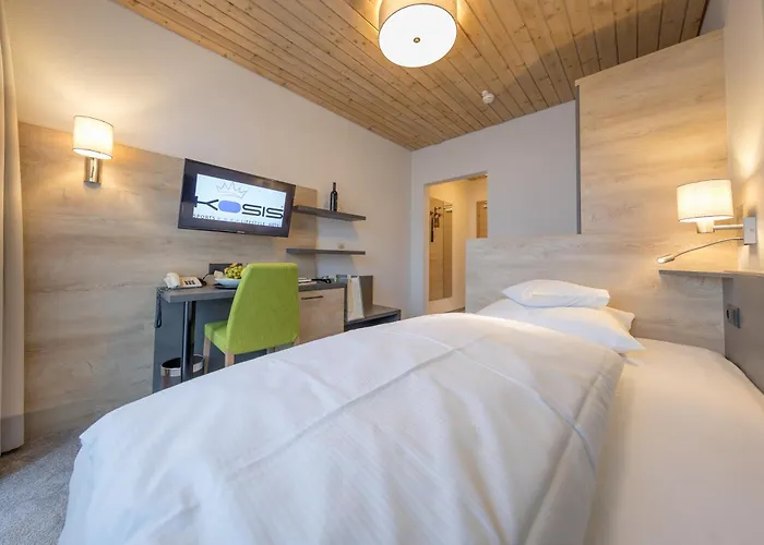 Kosis Sports Lifestyle Готель 4*